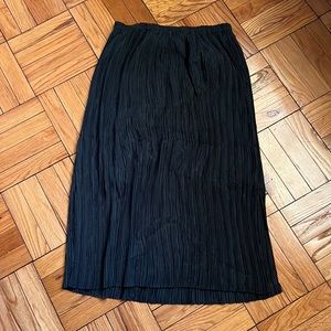 Club Monaco Plissé Skirt L